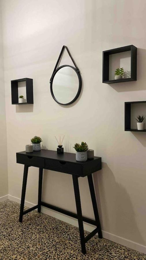 Lotus Home Eleganza E Accoglienza A Mantova Eksteriør billede